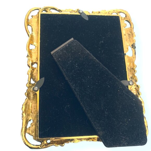 Vintage Solid Brass Grape Leaf Ornate Frame Red Velvet Backing 6x5 - Picture 2 of 7